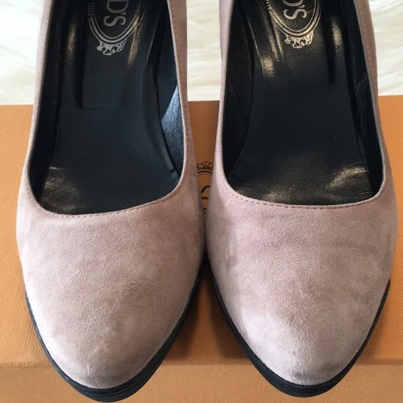 Tod’s Taupe Suede “Wedge Décolleté” Heel